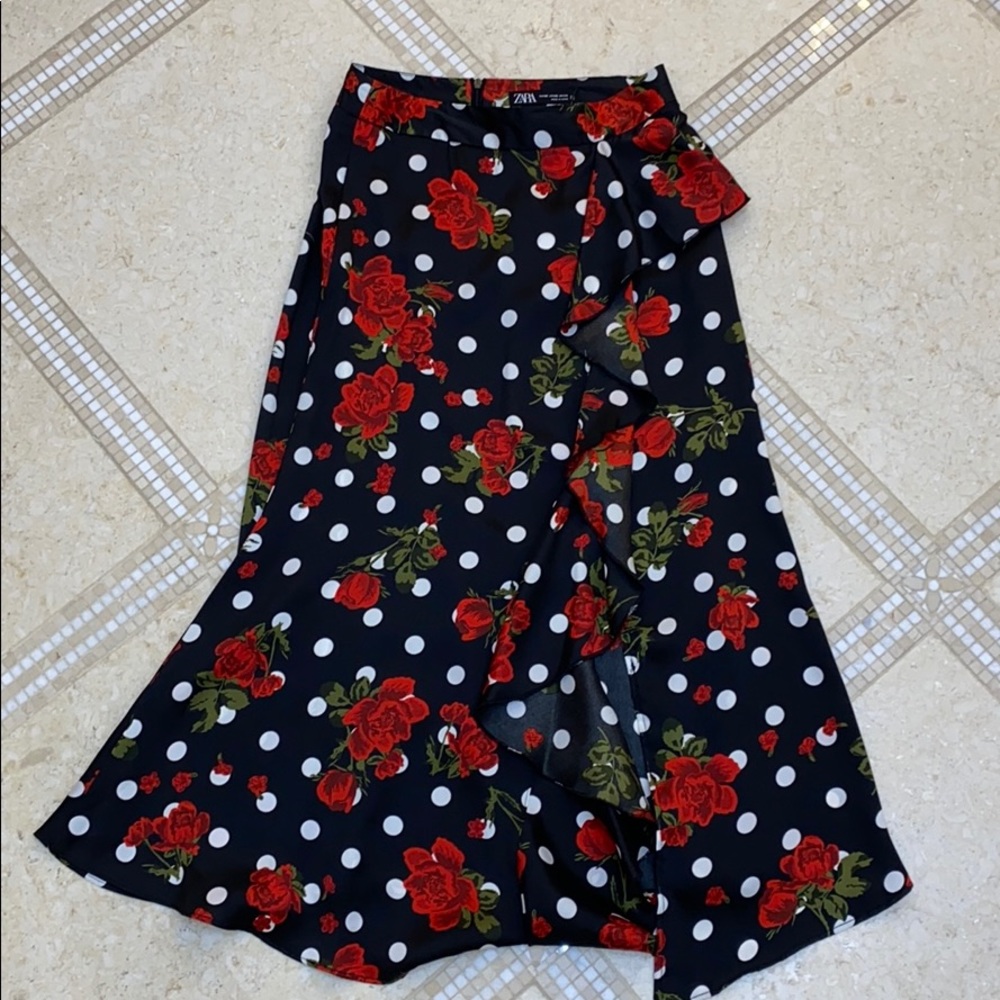 NWT Zara Midi Skirt